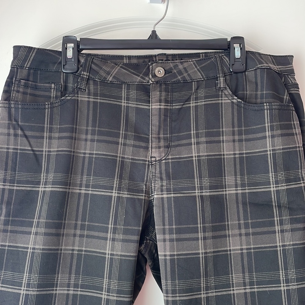 Arizona Black & Brown Plaid Skinny Jeans Size 17 - Picture 2 of 10
